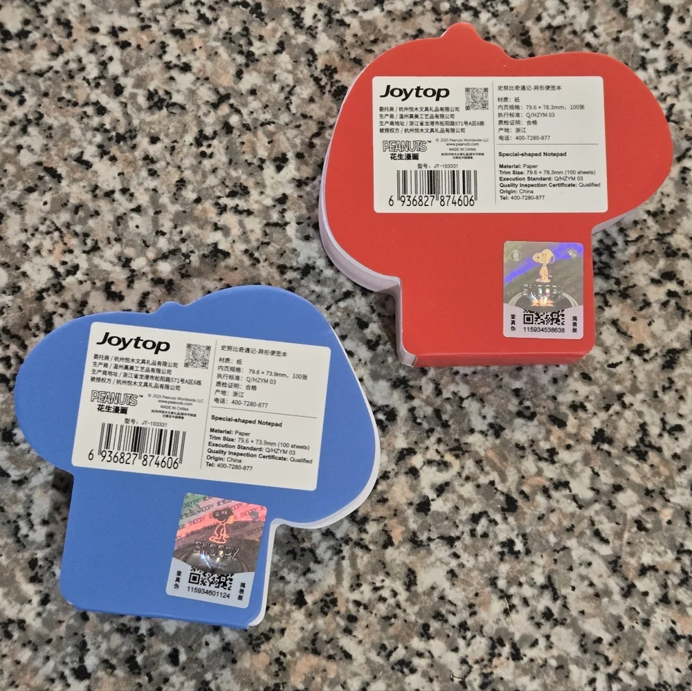 Peanuts: Snoopy Notepad - Red Or Blue